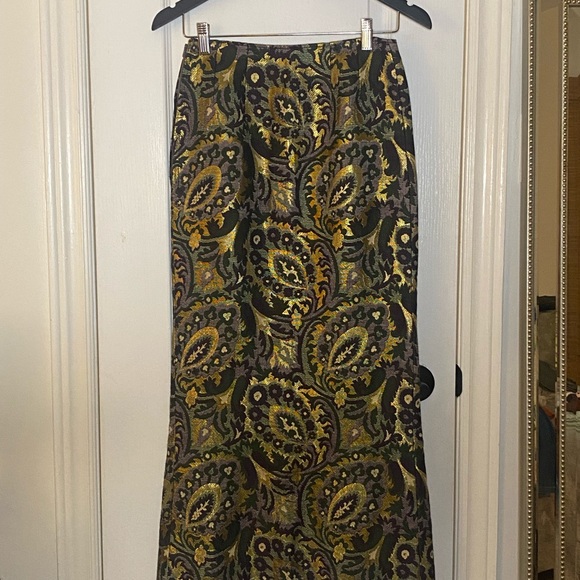 Gorgeous paisley print fishtail skirt - Picture 5 of 6